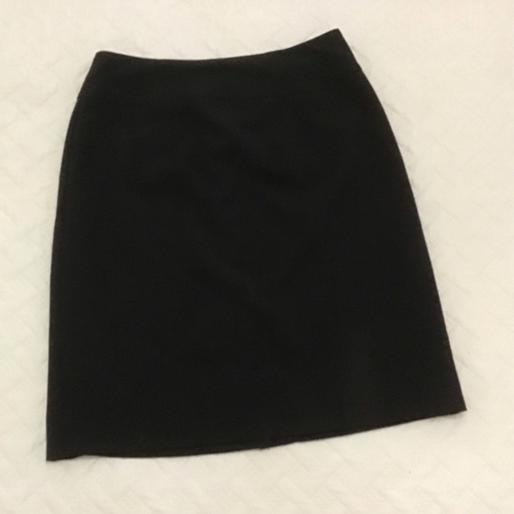 Worthington Women’s Classic Black Pencil Skirt | Size 8 | Zippered Back